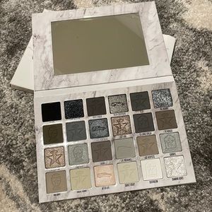 Jeffree Star Cremated Eyeshadow Palette